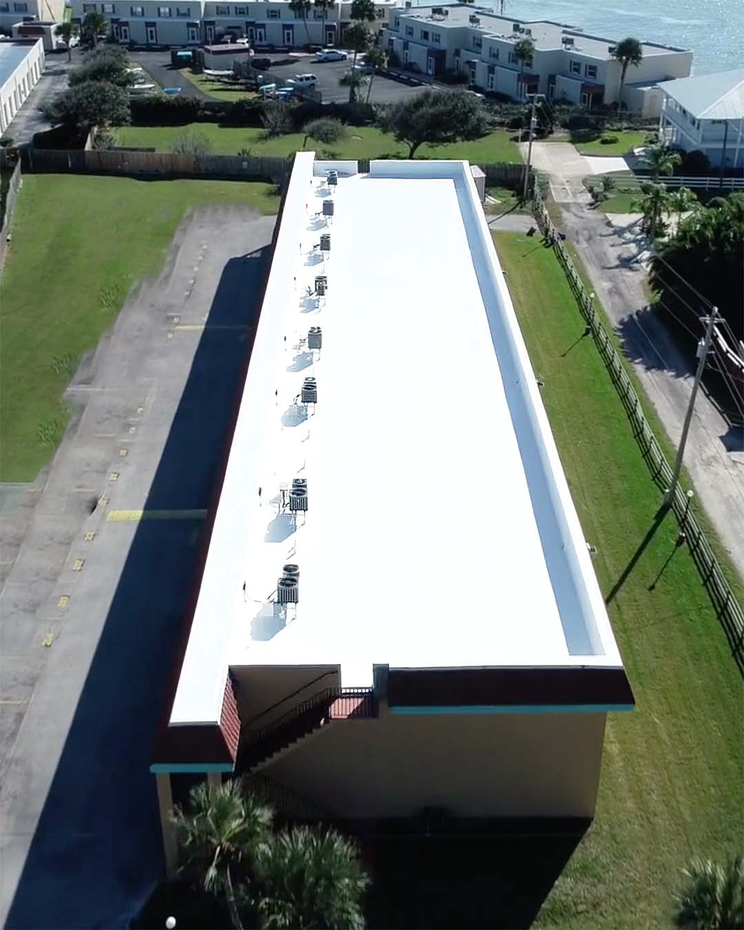 Commercial roof coating contractor in Pinellas County, FL